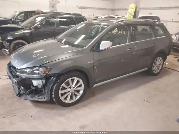 3VWM17AU6JM758347 2018 VOLKSWAGEN GOLF - Image 2