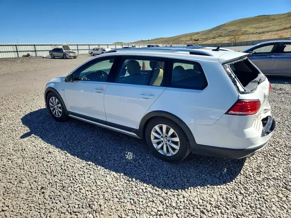3VWM17AU6KM506728 2019 VOLKSWAGEN GOLF - Image 2