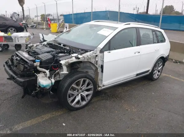 3VWM17AU8KM506701 2019 VOLKSWAGEN GOLF - Image 2