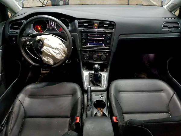 3VWM17AU8KM516855 2019 VOLKSWAGEN GOLF - Image 8