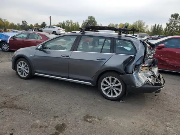 3VWM17AU9HM526626 2017 VOLKSWAGEN GOLF - Image 2