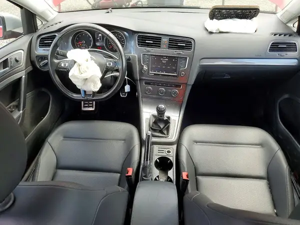 3VWM17AU9HM526920 2017 VOLKSWAGEN GOLF - Image 8