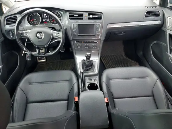 3VWM17AU9HM533205 2017 VOLKSWAGEN GOLF - Image 8