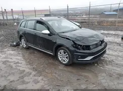 3VWM17AU9KM523135 2019 VOLKSWAGEN GOLF