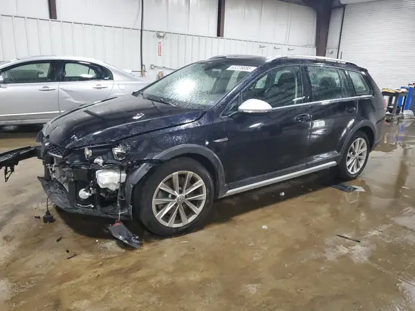 3VWM17AUXHM520477 2017 VOLKSWAGEN GOLF - Image 1