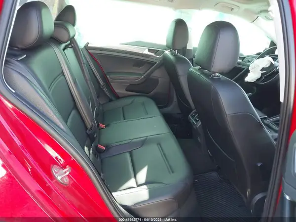 3VWM17AUXKM510779 2019 VOLKSWAGEN GOLF - Image 8