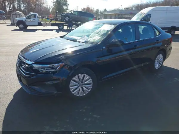 3VWN57BU0KM031049 2019 VOLKSWAGEN JETTA - Image 2