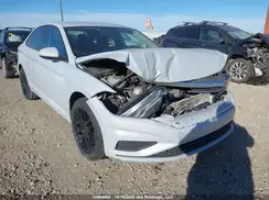 3VWN57BU1KM016320 2019 VOLKSWAGEN JETTA
