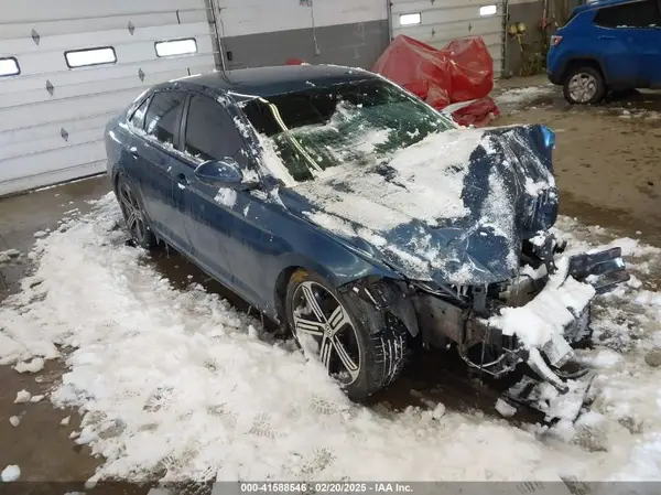 3VWN57BU1KM034719 2019 VOLKSWAGEN JETTA - Image 1