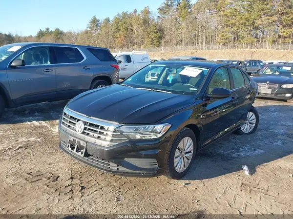 3VWN57BU1KM038012 2019 VOLKSWAGEN JETTA - Image 2