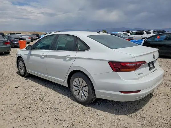 3VWN57BU1KM105577 2019 VOLKSWAGEN JETTA - Image 2
