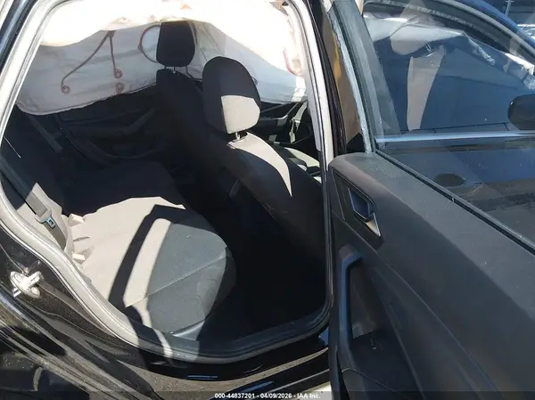 3VWN57BU1KM166735 2019 VOLKSWAGEN JETTA - Image 8