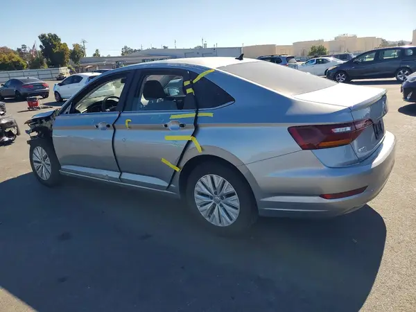 3VWN57BU1KM225623 2019 VOLKSWAGEN JETTA - Image 2