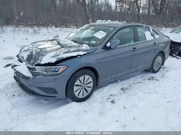 3VWN57BU1KM241109 2019 VOLKSWAGEN JETTA - Image 2