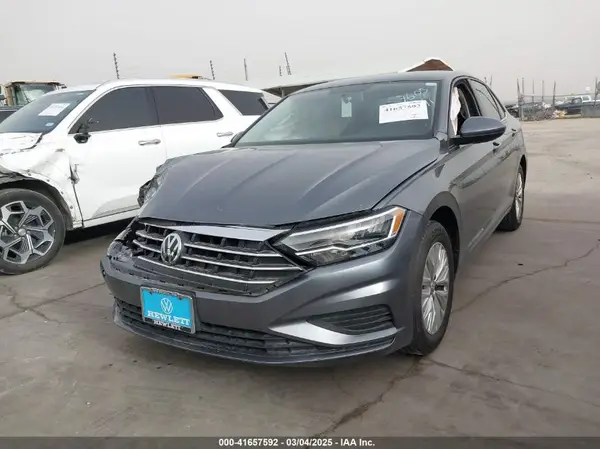 3VWN57BU1KM259559 2019 VOLKSWAGEN JETTA - Image 2