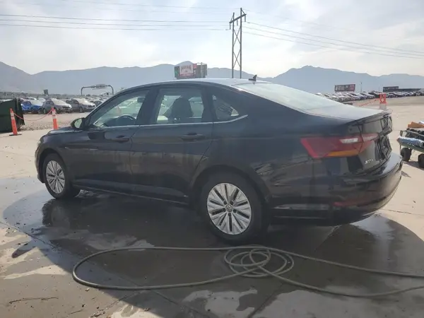 3VWN57BU2KM178053 2019 VOLKSWAGEN JETTA - Image 2