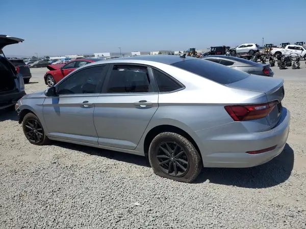 3VWN57BU2KM245945 2019 VOLKSWAGEN JETTA - Image 2