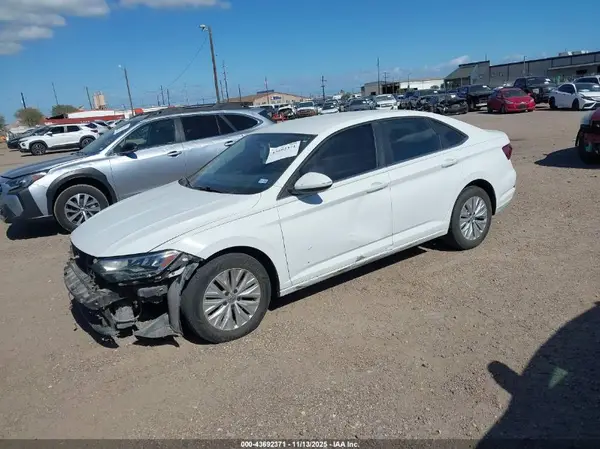 3VWN57BU2KM264852 2019 VOLKSWAGEN JETTA - Image 2