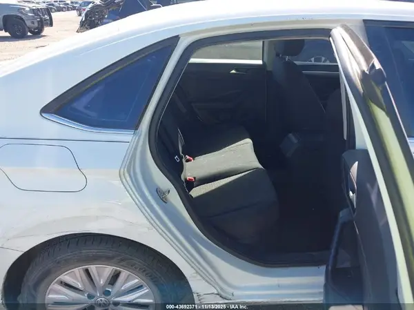 3VWN57BU2KM264852 2019 VOLKSWAGEN JETTA - Image 8