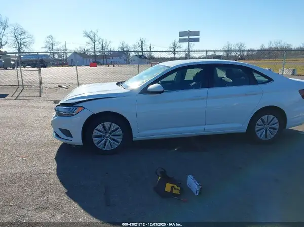3VWN57BU3KM062134 2019 VOLKSWAGEN JETTA - Image 2