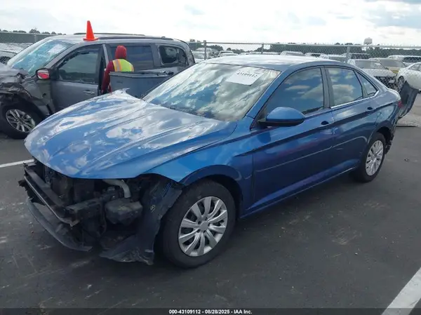 3VWN57BU4KM218312 2019 VOLKSWAGEN JETTA - Image 2