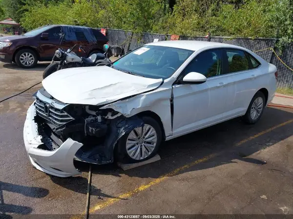 3VWN57BU4KM225227 2019 VOLKSWAGEN JETTA - Image 2