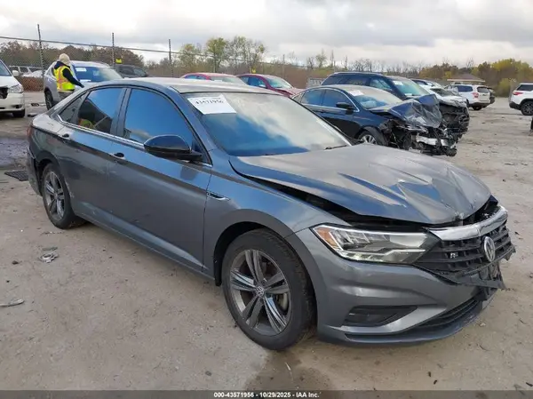 3VWN57BU4LM073581 2020 VOLKSWAGEN JETTA - Image 1