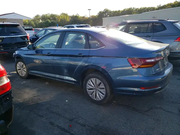 3VWN57BU5KM050082 2019 VOLKSWAGEN JETTA - Image 2