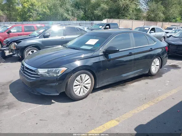 3VWN57BU5KM174918 2019 VOLKSWAGEN JETTA - Image 2