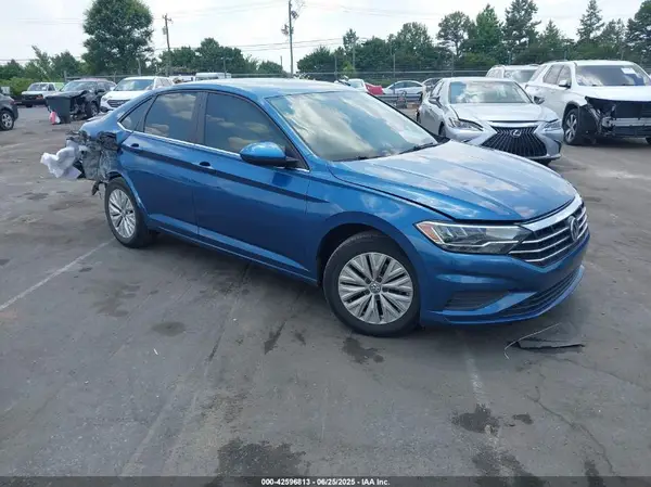 3VWN57BU6KM073581 2019 VOLKSWAGEN JETTA - Image 1