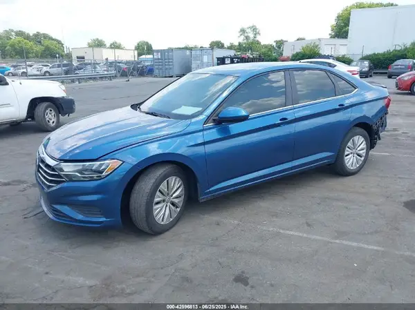 3VWN57BU6KM073581 2019 VOLKSWAGEN JETTA - Image 2