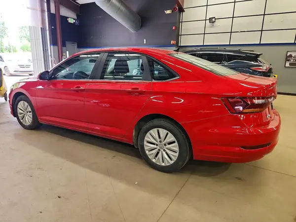 3VWN57BU6KM116221 2019 VOLKSWAGEN JETTA - Image 2