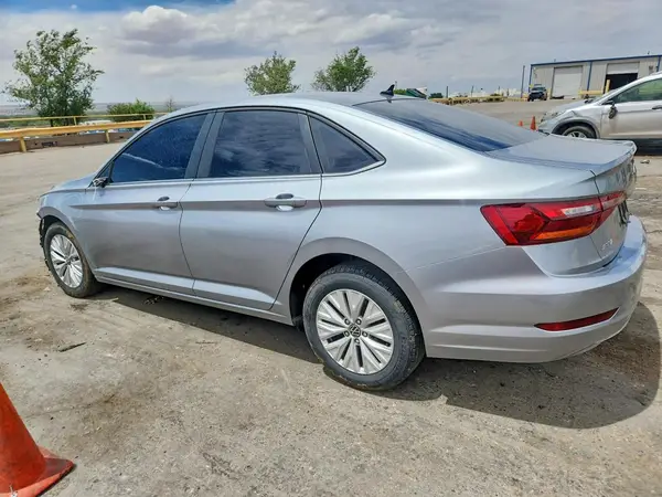 3VWN57BU7KM245066 2019 VOLKSWAGEN JETTA - Image 2