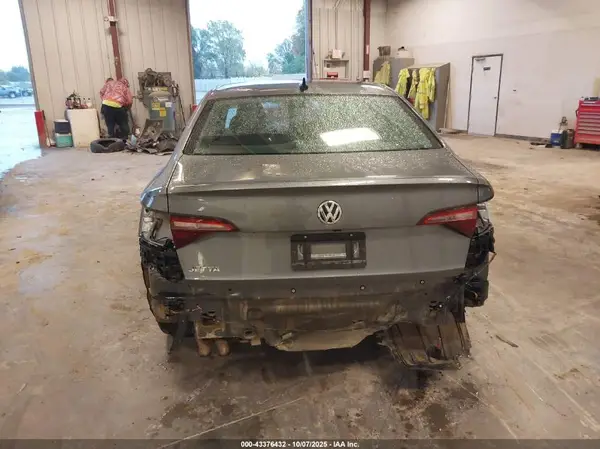2021 VOLKSWAGEN JETTA auction photo 6