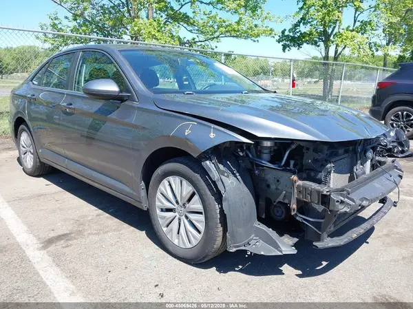 3VWN57BU8KM105074 2019 VOLKSWAGEN JETTA - Image 1