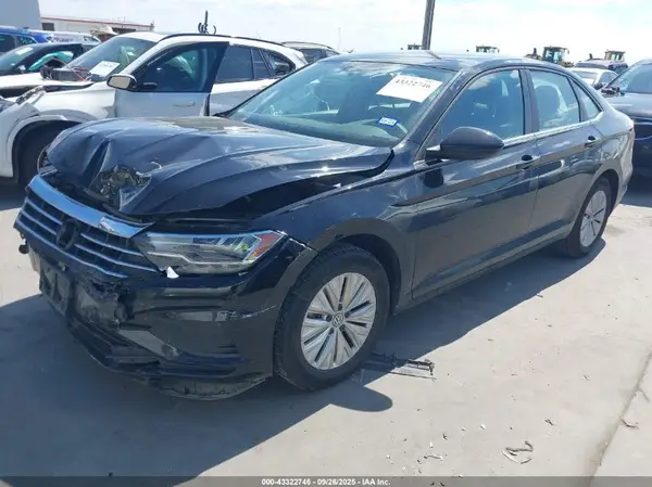 3VWN57BU8KM166473 2019 VOLKSWAGEN JETTA - Image 2