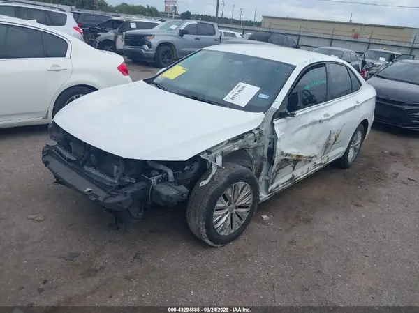 3VWN57BU8KM217048 2019 VOLKSWAGEN JETTA - Image 2