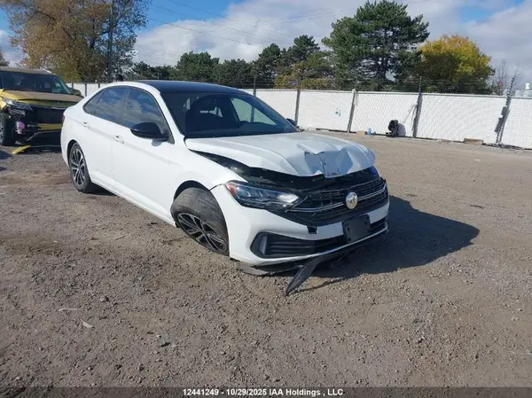 3VWSM7BU4NM013647 2022 VOLKSWAGEN JETTA - Image 1