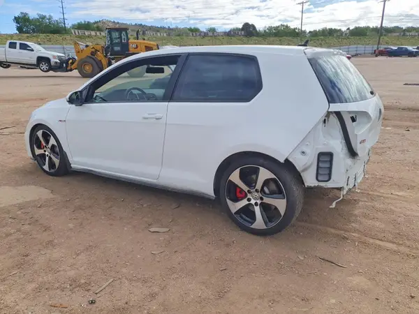 3VWT47AU2GM005183 2016 VOLKSWAGEN GTI - Image 2