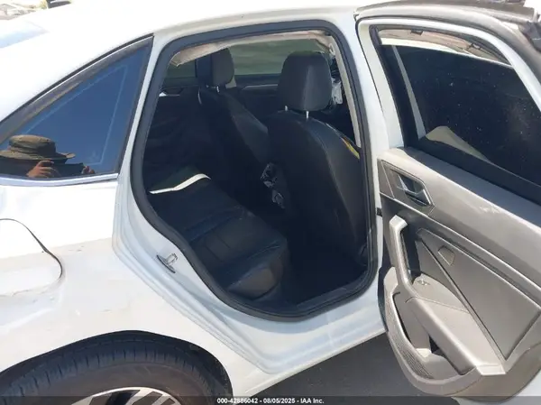 3VWTP6BU8KM022272 2019 VOLKSWAGEN JETTA - Image 8