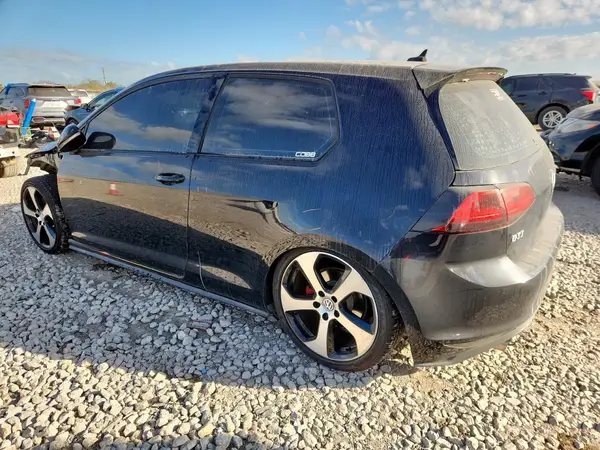 3VWTT7AU4HM001527 2017 VOLKSWAGEN GTI - Image 2