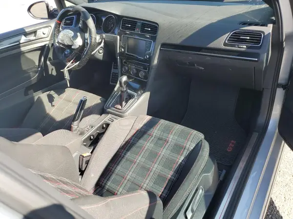 3VWTT7AU4HM003651 2017 VOLKSWAGEN GTI - Image 8