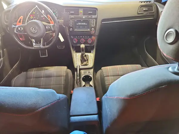 3VWTT7AU5HM001424 2017 VOLKSWAGEN GTI - Image 8