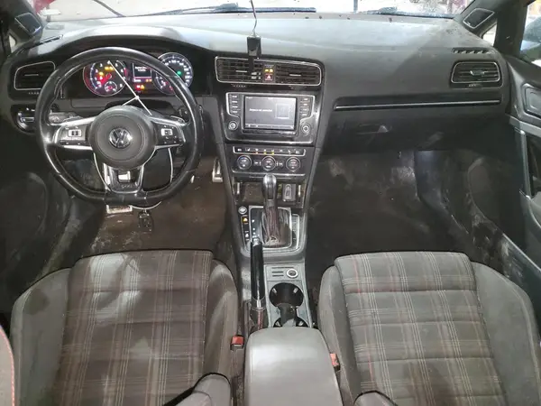 3VWTT7AU5HM038943 2017 VOLKSWAGEN GTI - Image 8