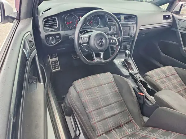 3VWTT7AUXGM005838 2016 VOLKSWAGEN GTI - Image 8