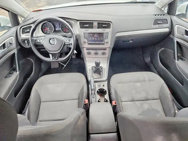 3VWU17AU3HM543227 2017 VOLKSWAGEN GOLF - Image 8