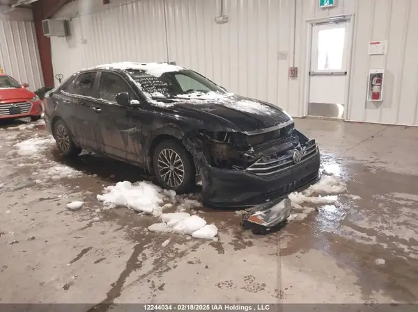 3VWW57BU8KM024578 2019 VOLKSWAGEN JETTA - Image 1