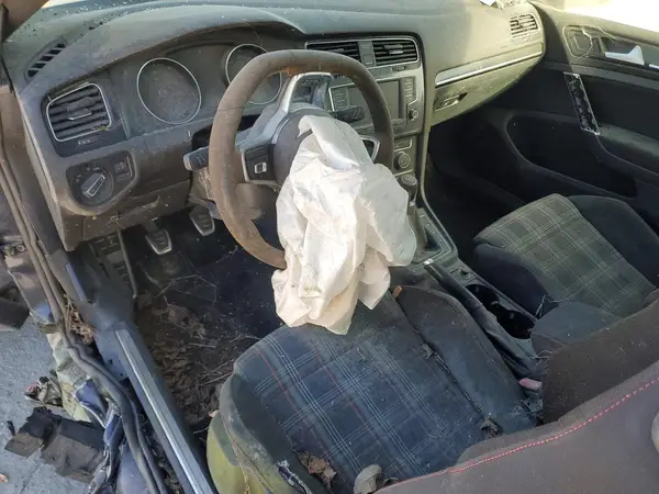 3VWYT7AU0GM022413 2016 VOLKSWAGEN GTI - Image 8
