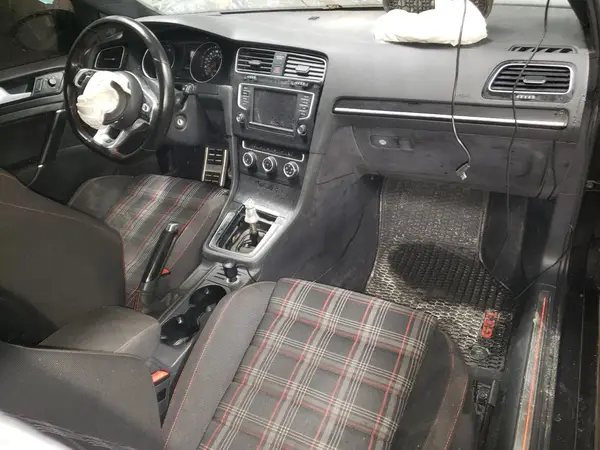 3VWYT7AU1GM023165 2016 VOLKSWAGEN GTI - Image 8