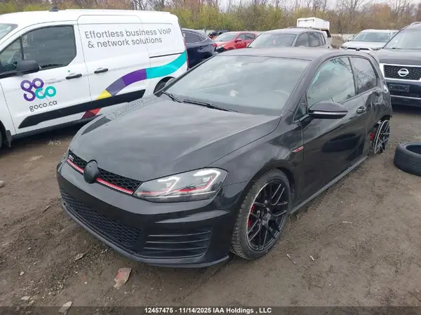 3VWYT7AU1HM035530 2017 VOLKSWAGEN GTI - Image 2